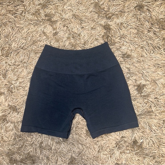 Alphalete Amplify Short - Picture 2 of 5